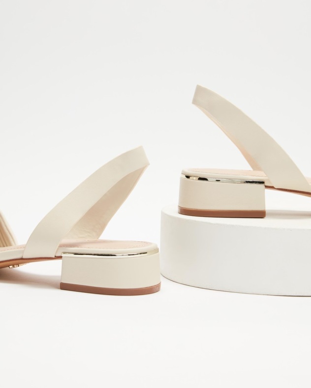 Mode Aldo Nabila Anden Hvid