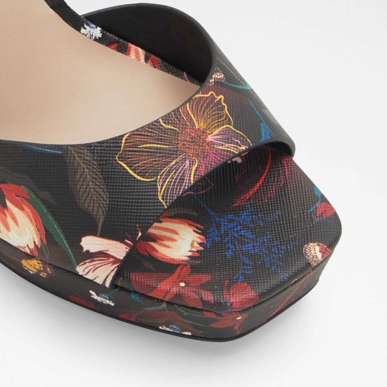 Mode Rød Aldo Prisilla