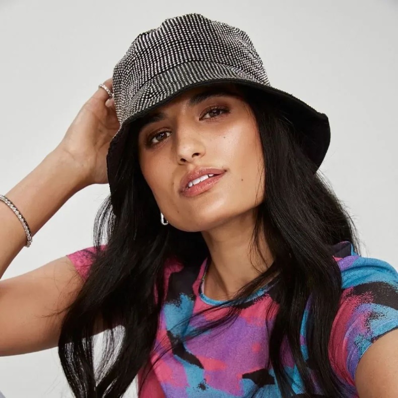 Astrella Dametilbehør Beanie Hat Sort/sølv Multi Aldo Mode