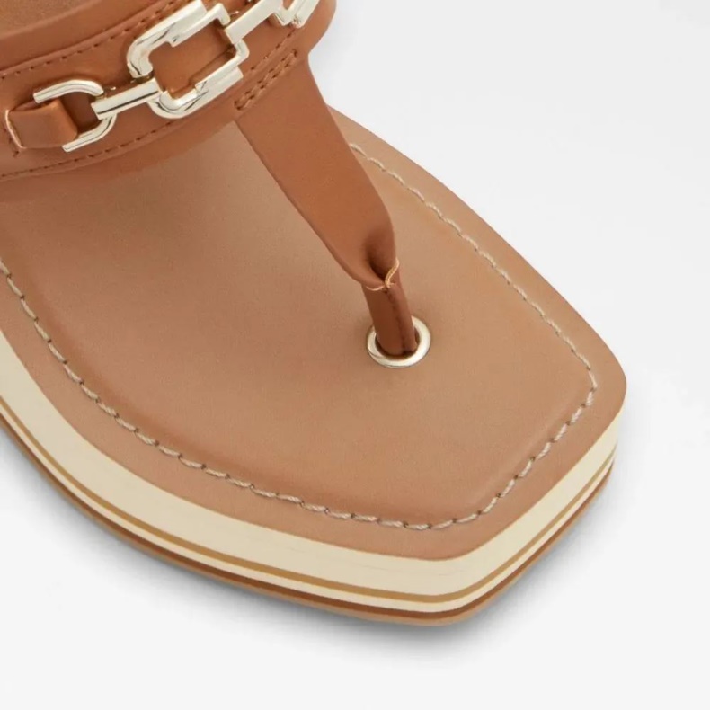 Aldo Mode Mellembrun Ibaraki Strandsandal Med T-rem Til Kvinder