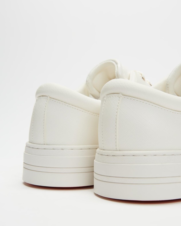 Aldo Hvid Mode Agassi